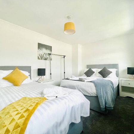 Central Hamilton House Екстер'єр фото