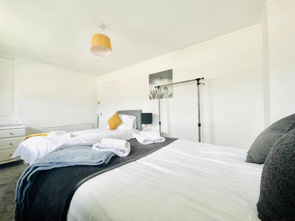 Central Hamilton House Екстер'єр фото